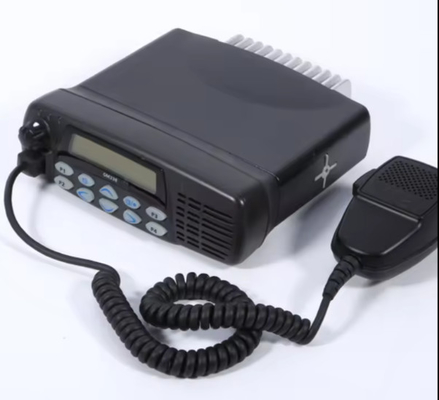 GM338 VHF 15 à 20 KM Parler par téléphone portable à longue distance Pour les voyages en voiture GM 338 Parler par téléphone portable 50 km