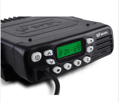 Station de base de sortie haute puissance mobile walkie-talkie radio automatique BF-990 Plateforme automobile longue distance
