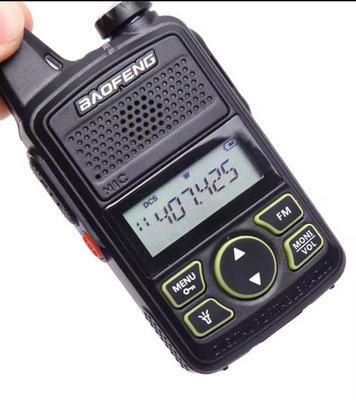 Bf-T1 2W 2km 5km portée USB rechargeable Mini Baofeng Portable Walkie Talkie Pour le restaurant Hôtel