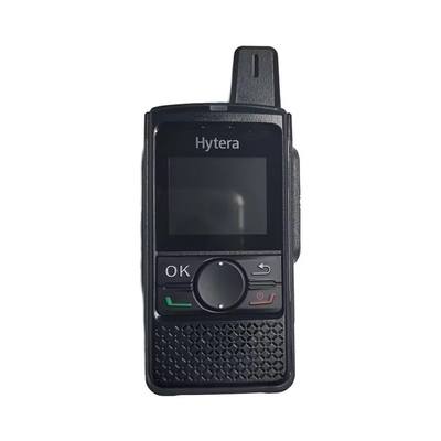 Radio mobile numérique portable HYTERA PNC360S avec une puissance de sortie de 5W, une portée de communication de 1 à 5 km et une résistance à l'eau IPX6
